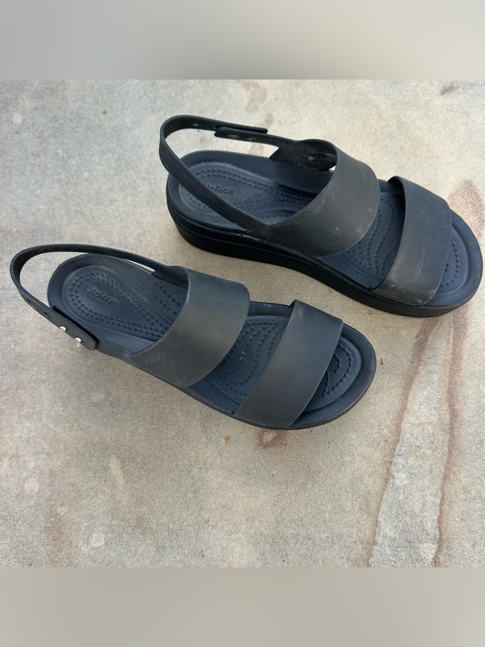 Crocs Lite Ride Brooklyn Low Wedge Platform Sandals Women's 6 NEW - Picture 2 of 10